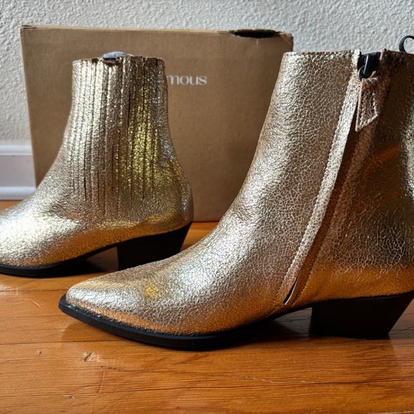 Tackle metallic gold boots - Picture 5 of 10